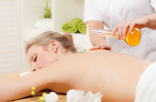 Honig Massage – Eine natürliche, warme Wellnesserfahrung für Haut und Körper.   in Weitendorf bei Wildon, Graz, Steiermark